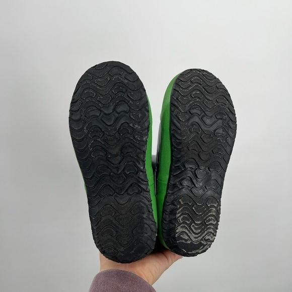 BOGS Solid Rubber Rain Boots Youth US Size 2 - Picture 8 of 8